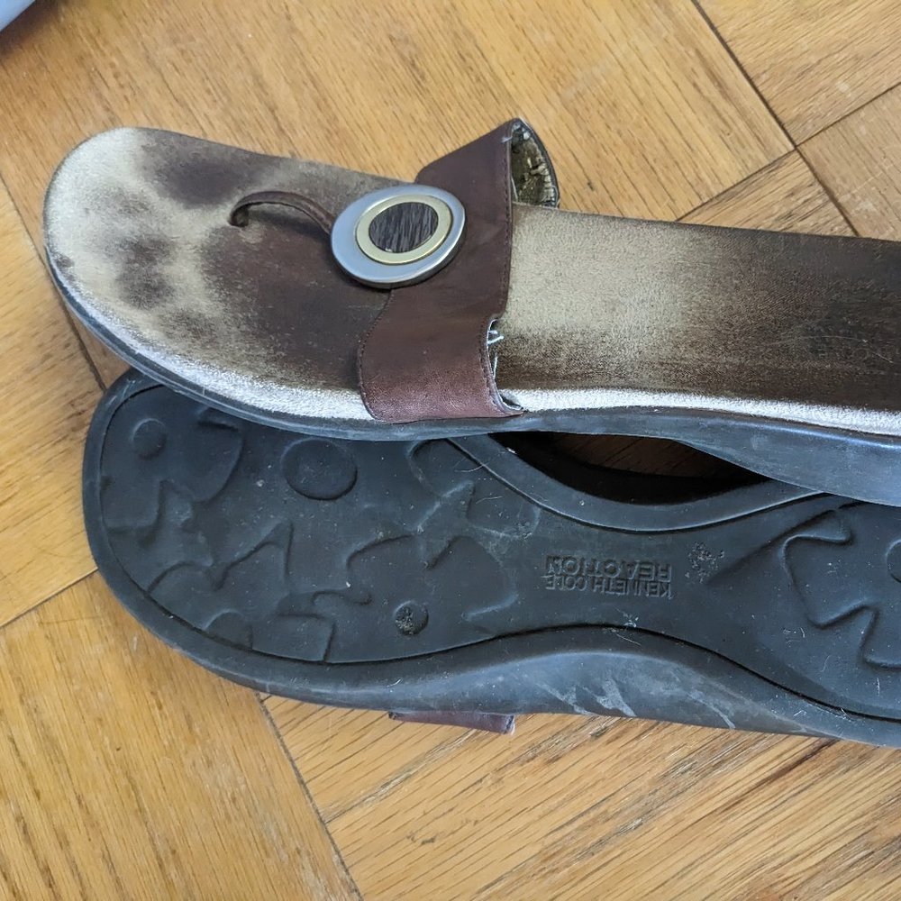 Size 10 Brown Kenneth Cole Reaction Sandals